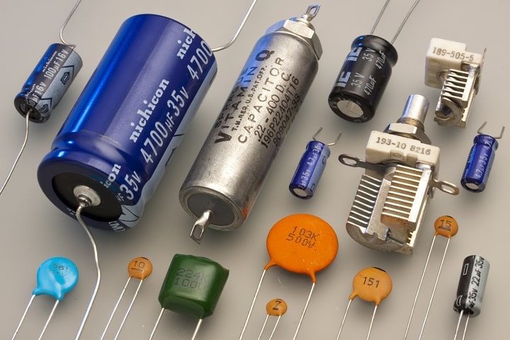انواع قطعات الکترونیکی در یک مدار الکتریکی